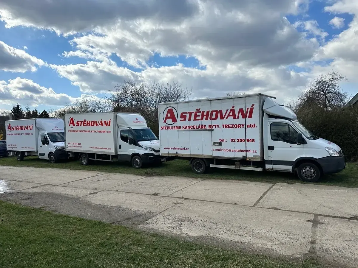 Stěhovací vůz A-stěhování při manipulaci s nábytkem